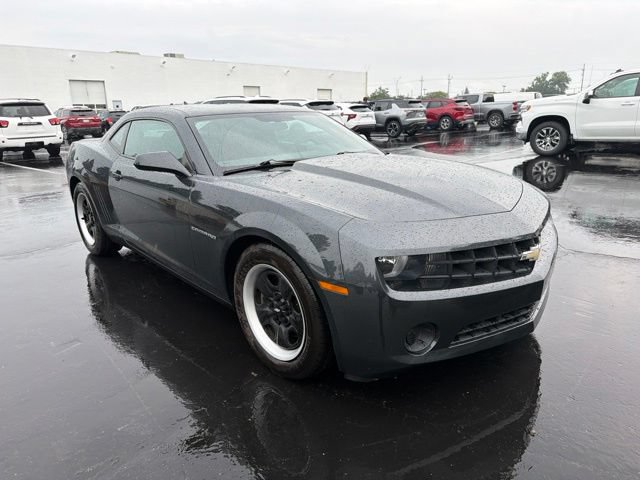 Used 2013 Chevrolet Camaro LS RWD image 4