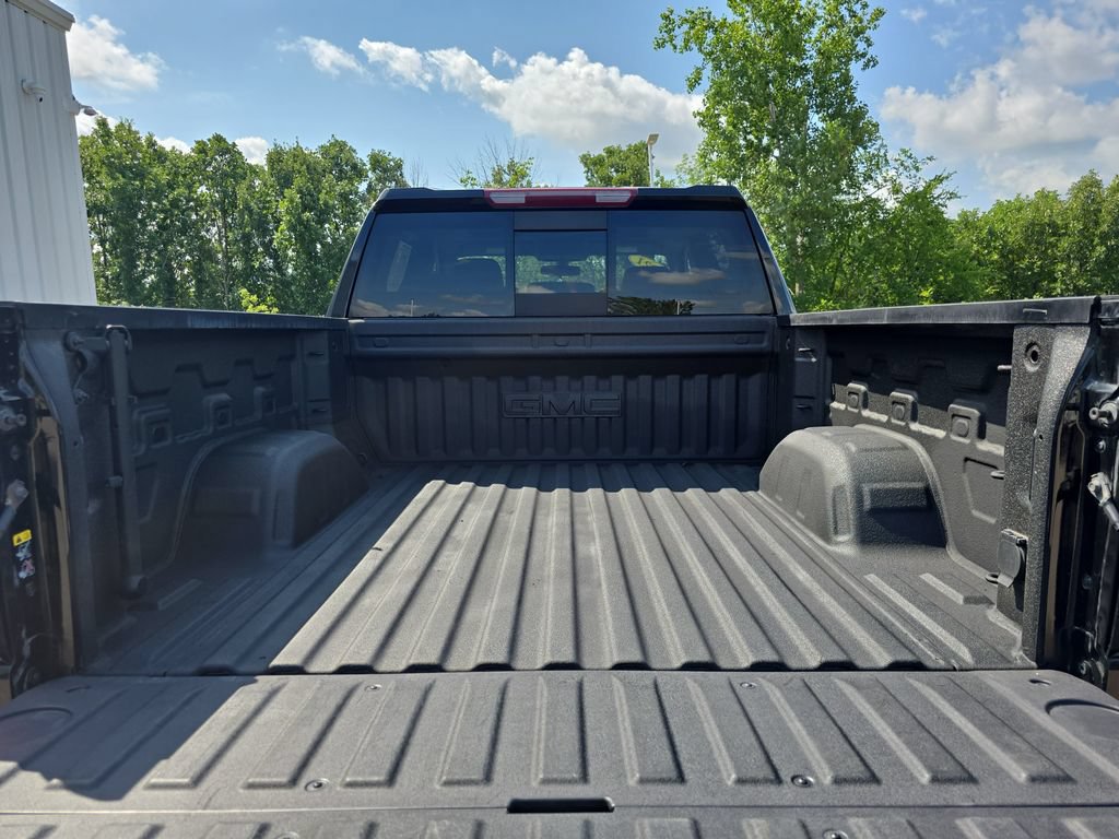 Used 2021 GMC Sierra 1500 Elevation w/ Preferred Package AWD/4WD image 13