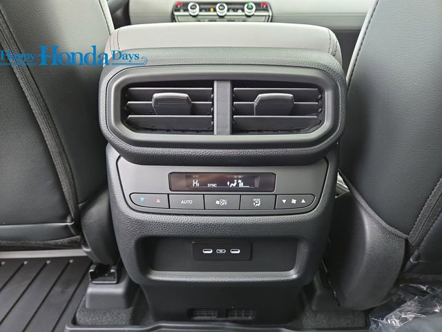 New 2025 Honda Pilot Touring image 17