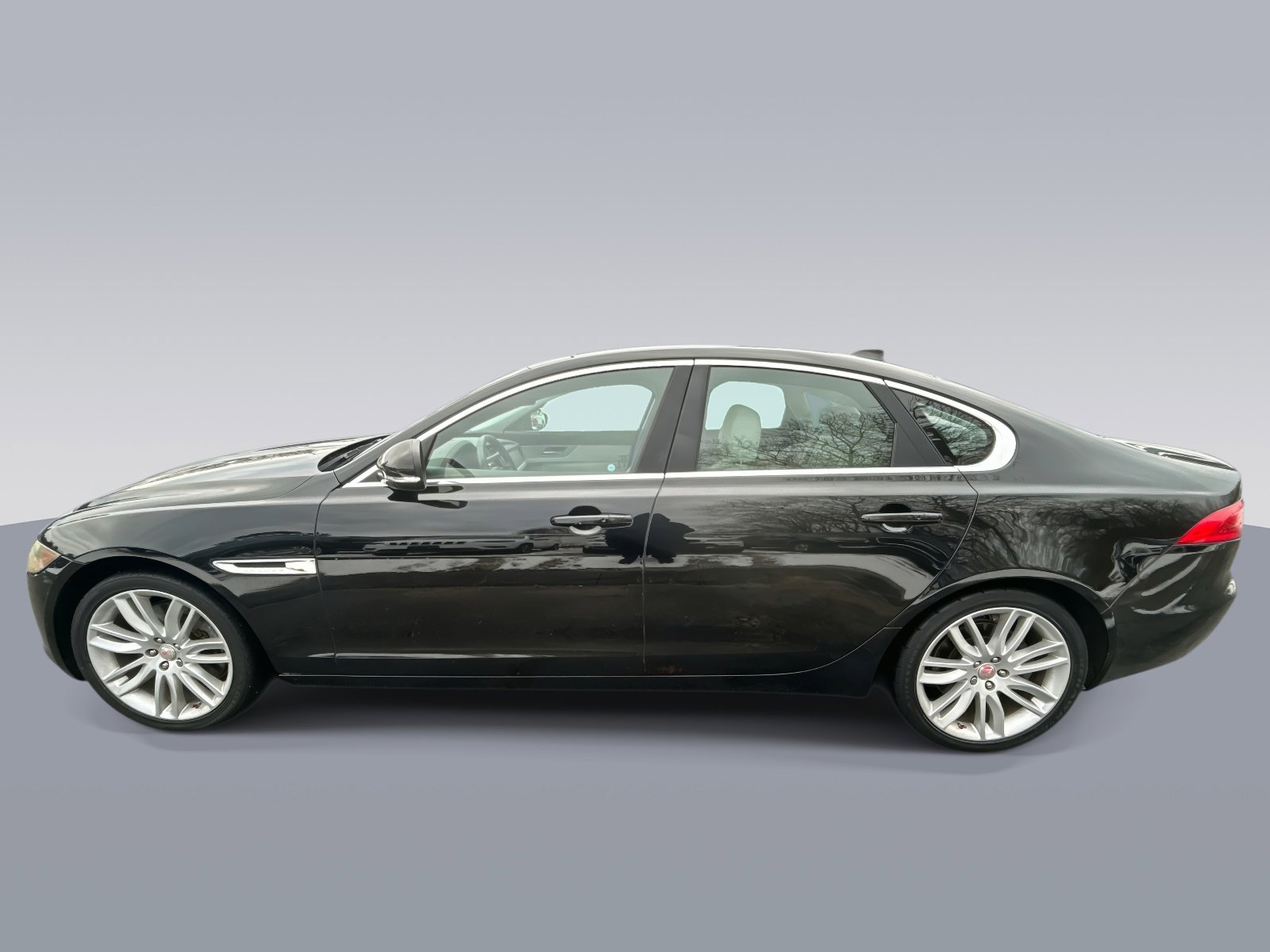 Used 2016 Jaguar XF Prestige image 6