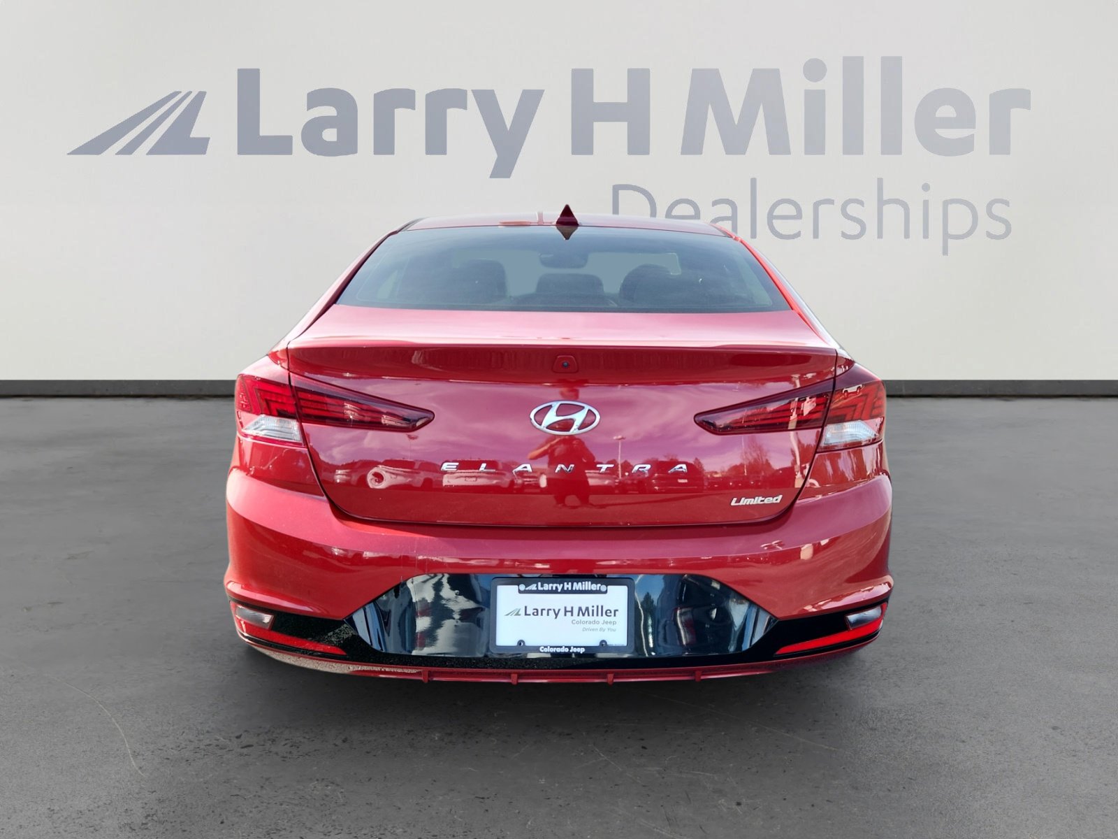 Used 2020 Hyundai Elantra Limited w/ Ultimate Package 03 image 4