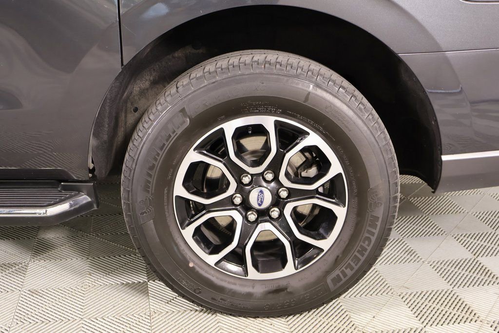 Used 2023 Ford Expedition Max XLT image 20