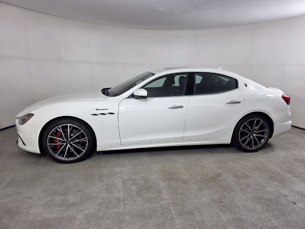 Used 2023 Maserati Ghibli Modena RWD image 7