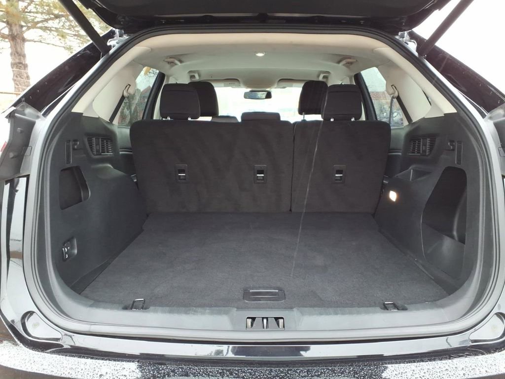Certified 2024 Ford Edge SEL w/ Convenience Package image 10