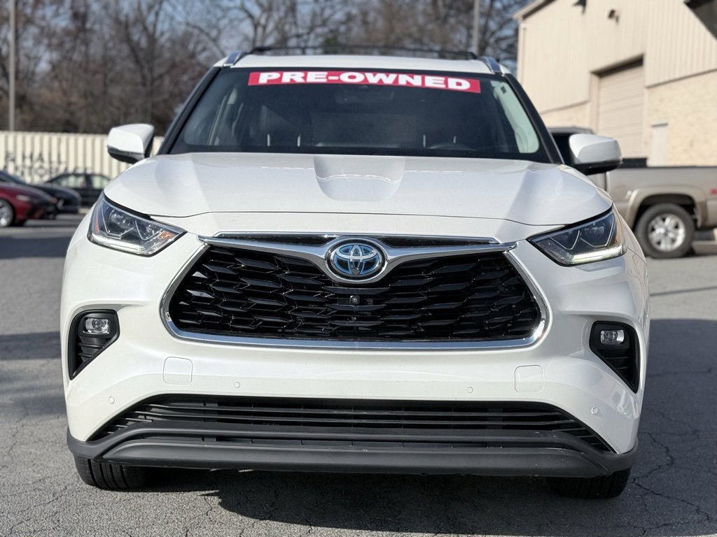 Used 2021 Toyota Highlander Limited image 2
