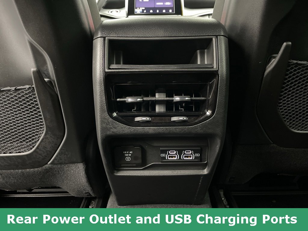 Used 2023 Jeep Grand Cherokee Altitude image 44