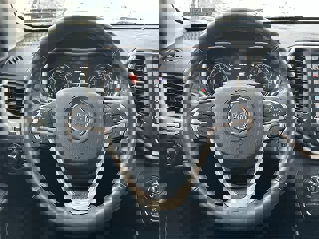 Used 2016 Jeep Cherokee Limited image 7