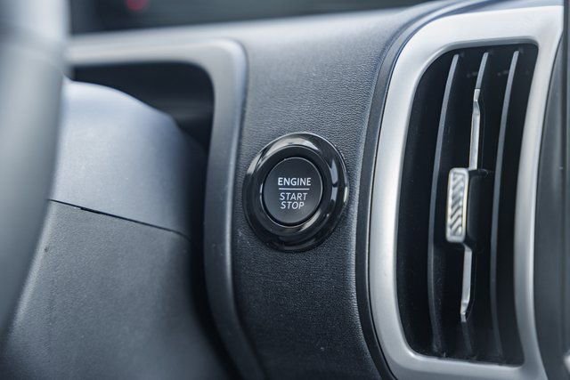 Used 2025 Ford Expedition Active image 38