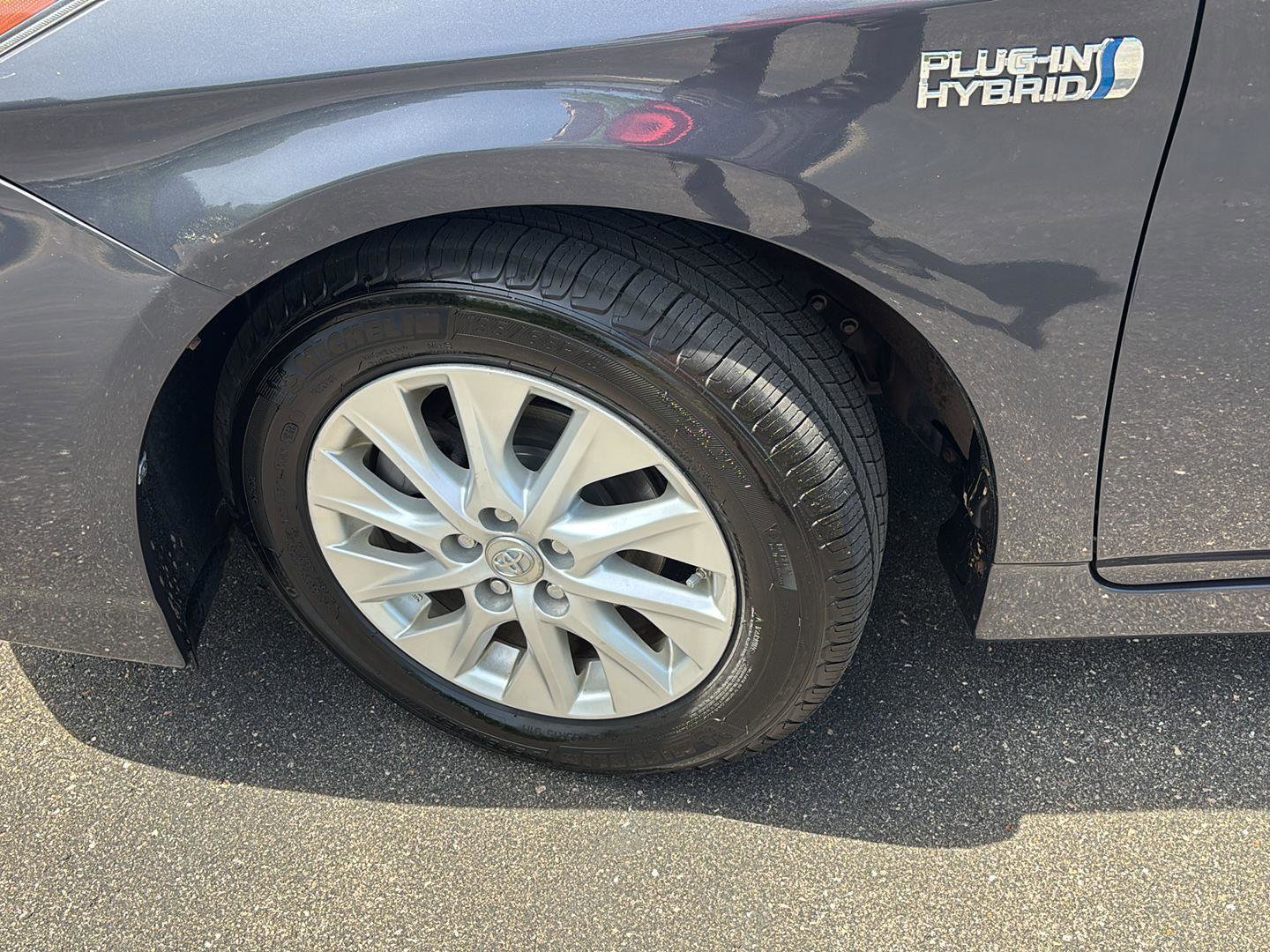 Used 2014 Toyota Prius Prime Plug-In Hybrid FWD image 5