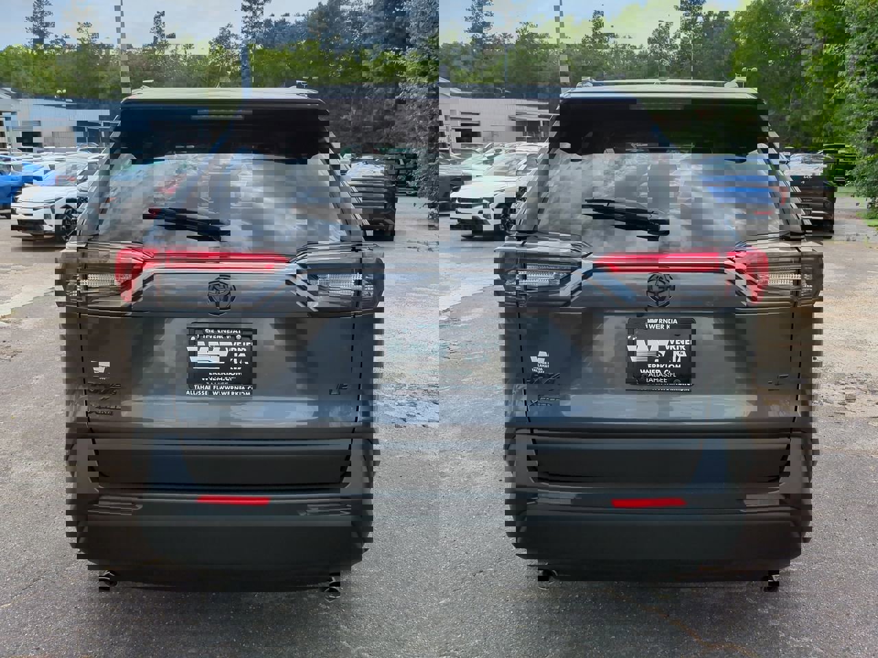 Used 2020 Toyota RAV4 LE FWD image 6