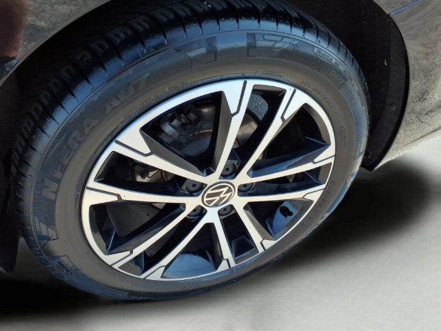 Used 2024 Volkswagen Jetta Sport FWD image 8