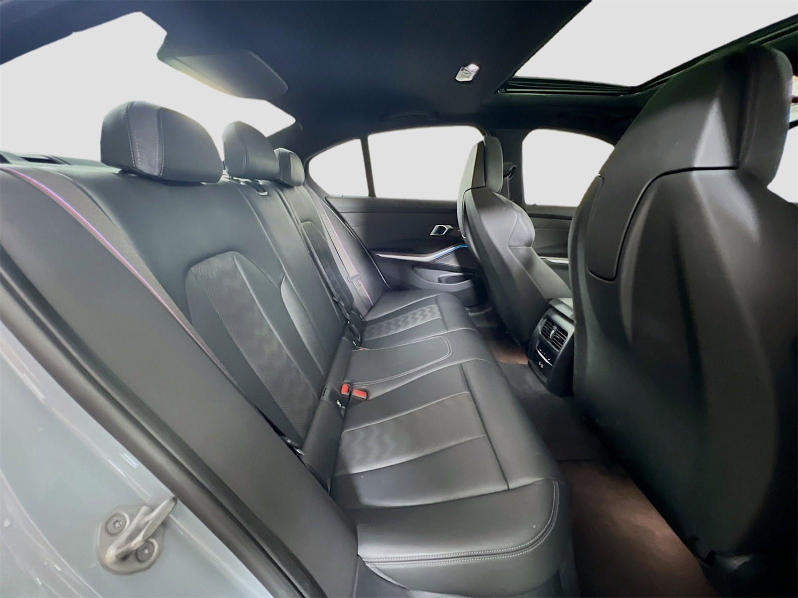 Used 2024 BMW M3 Competition w/ Executive Package image 30