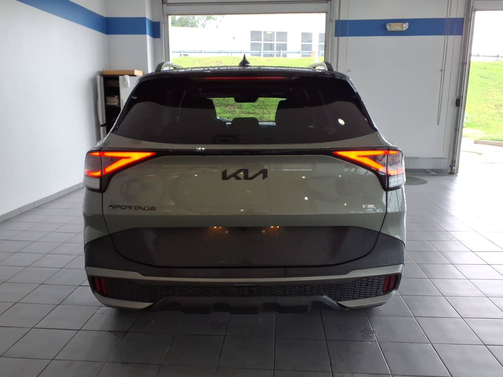 Used 2023 Kia Sportage X-Pro Prestige AWD/4WD image 6