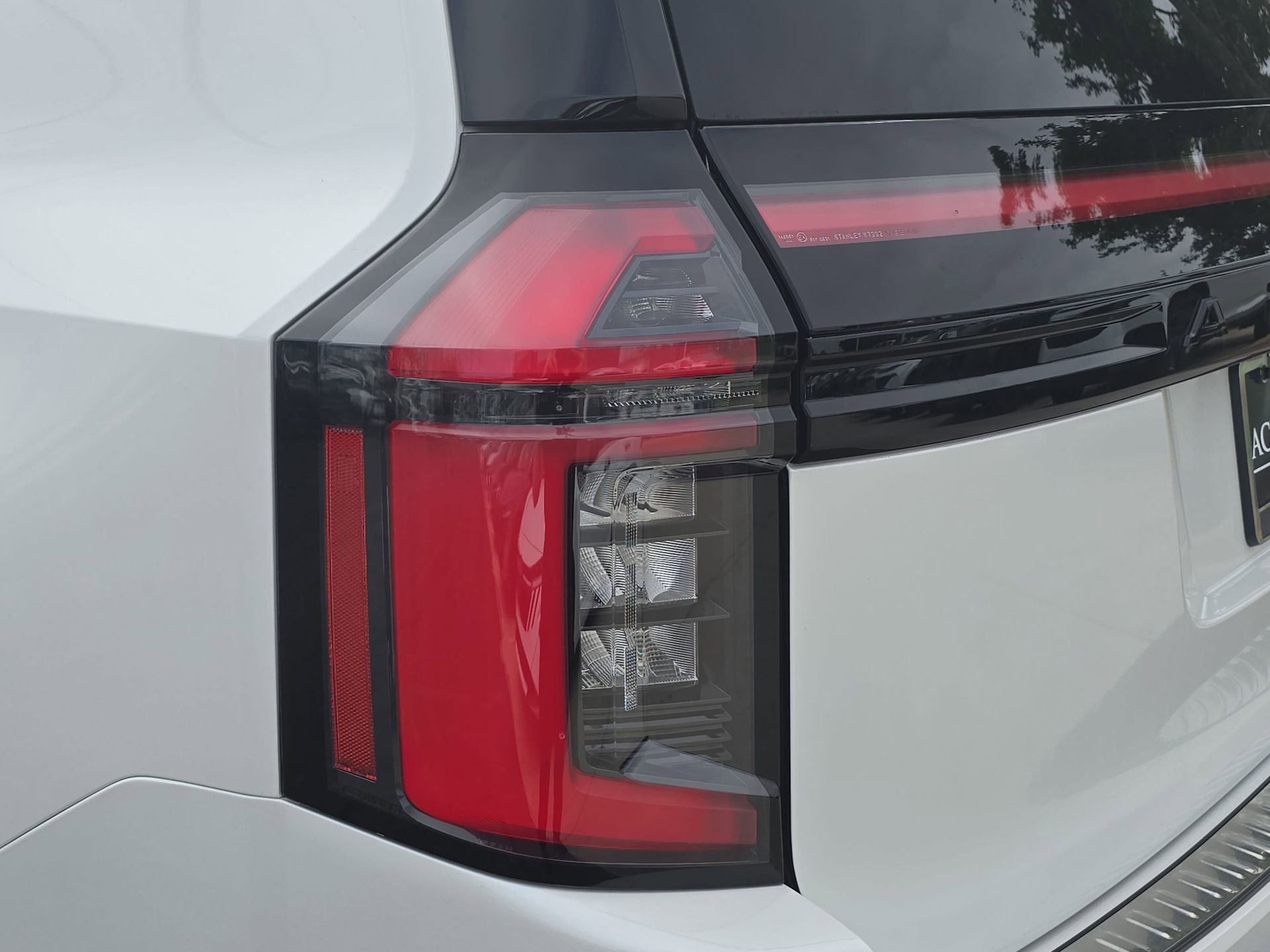 New 2026 Nissan Armada PRO-4X AWD/4WD image 33