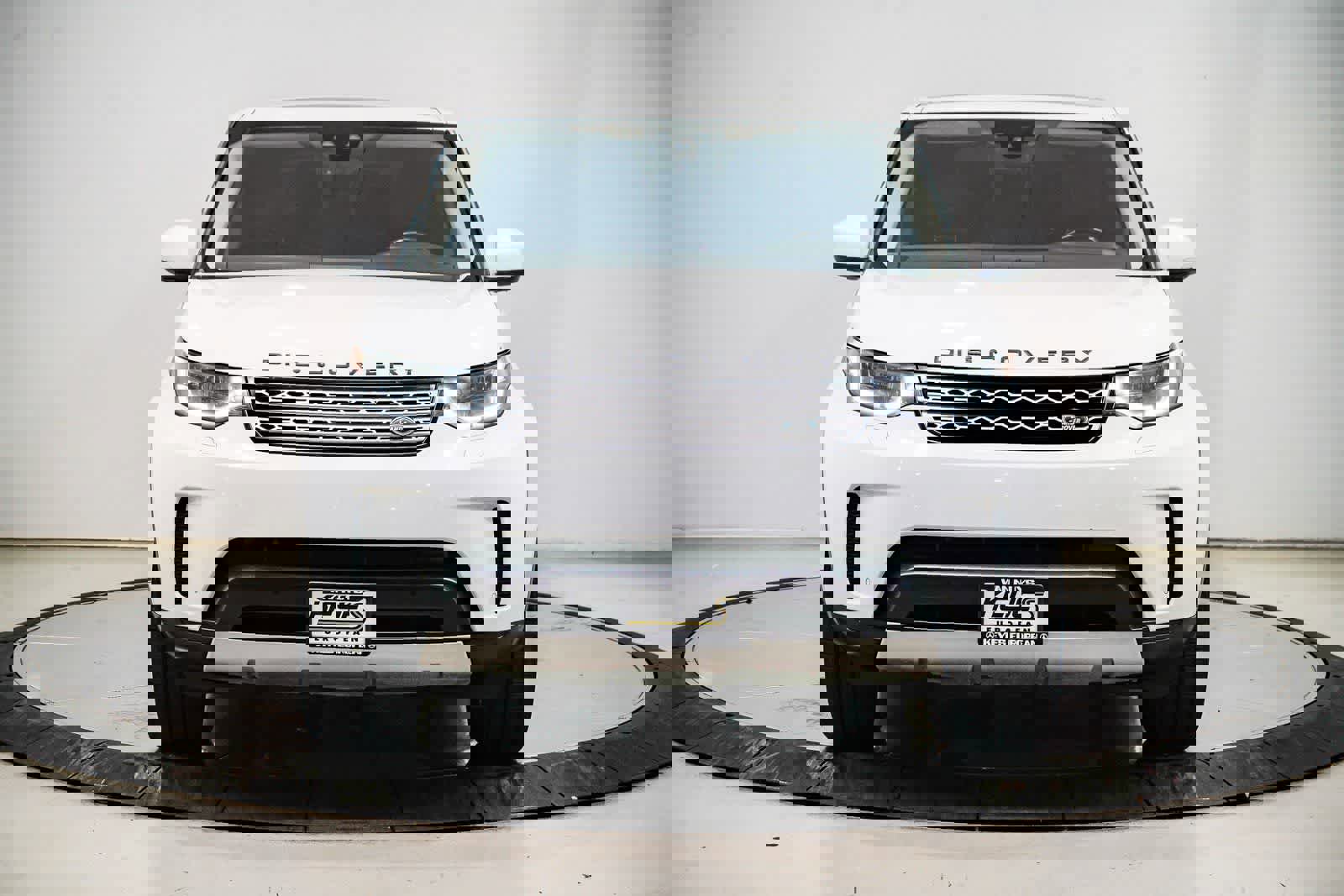 Used 2018 Land Rover Discovery HSE image 6