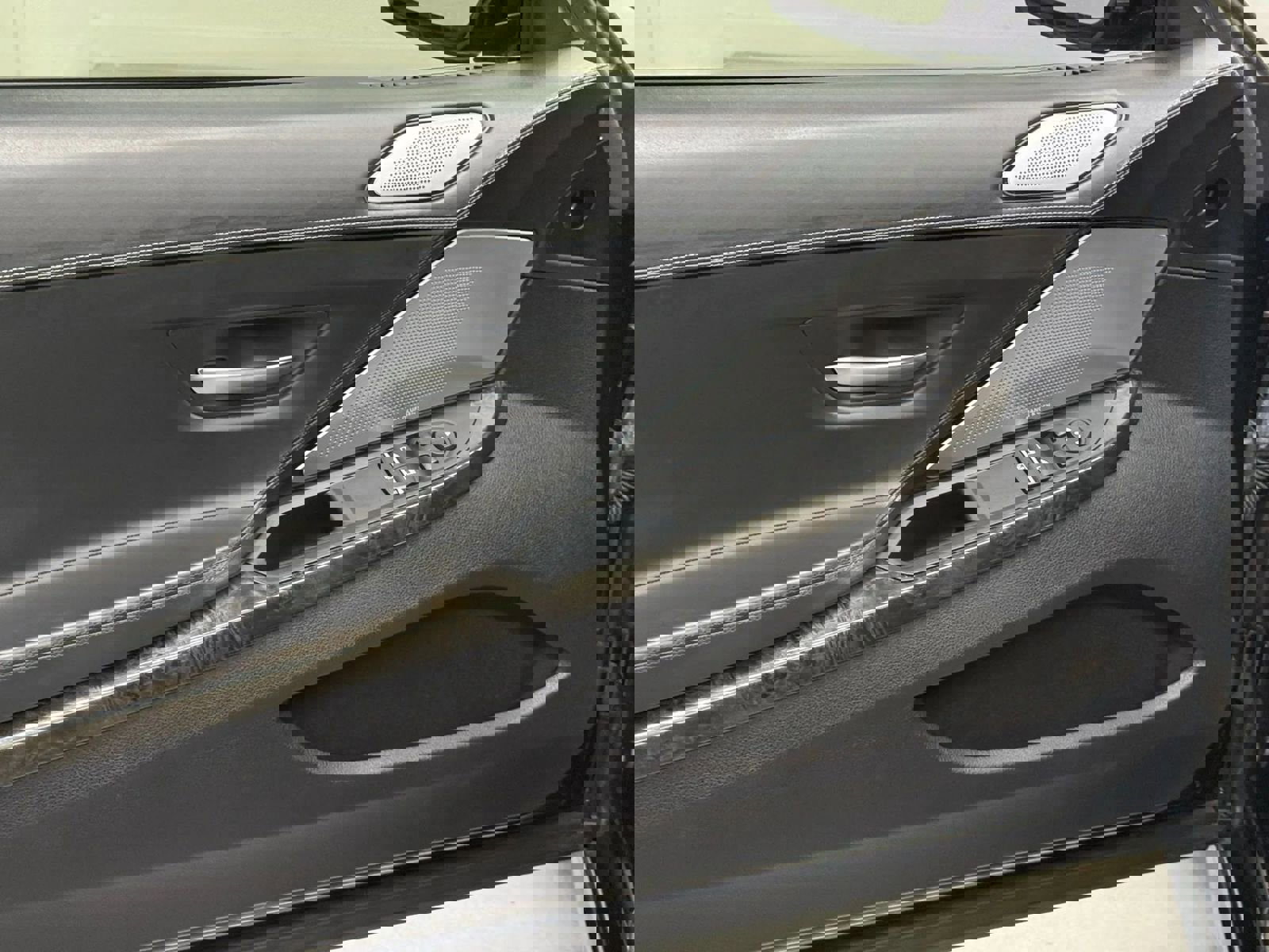 Used 2017 BMW 650i Coupe image 27