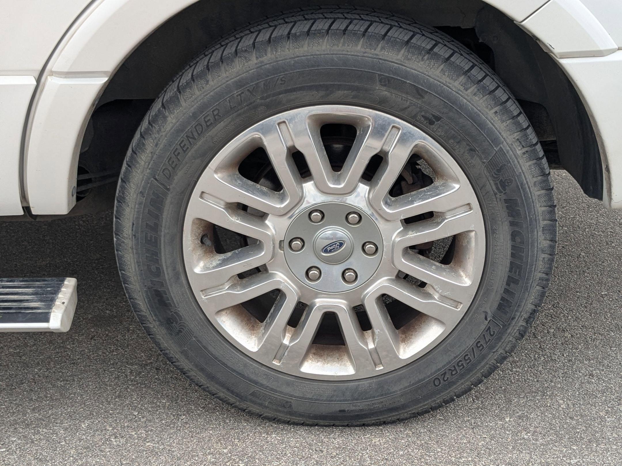 Used 2014 Ford Expedition Limited w/ Equipment Group 301A RWD image 19