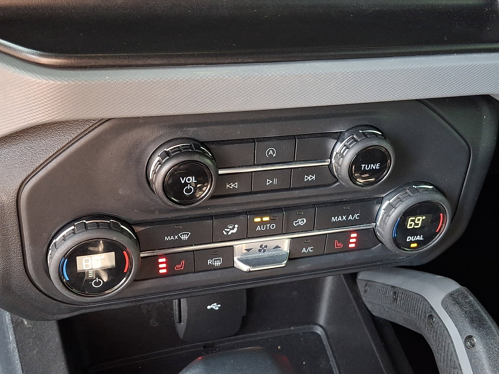 Certified 2021 Ford Bronco Big Bend w/ Sasquatch Package image 16