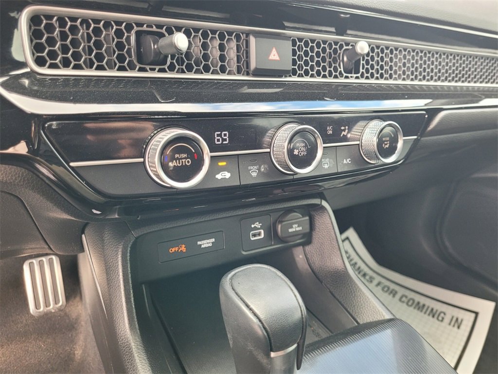 Used 2023 Honda Civic Sport image 25