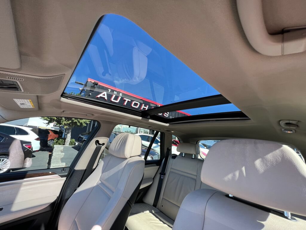 Used 2012 BMW X5 xDrive35i AWD/4WD image 29