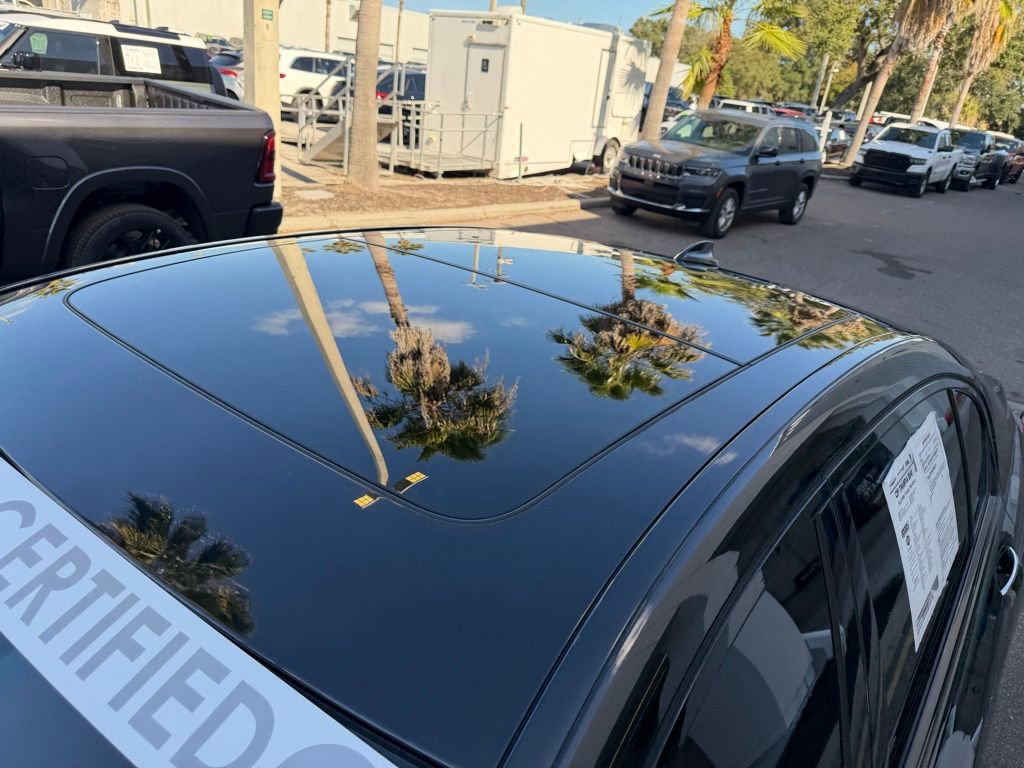 Used 2022 BMW 740i xDrive w/ M Sport Package image 11