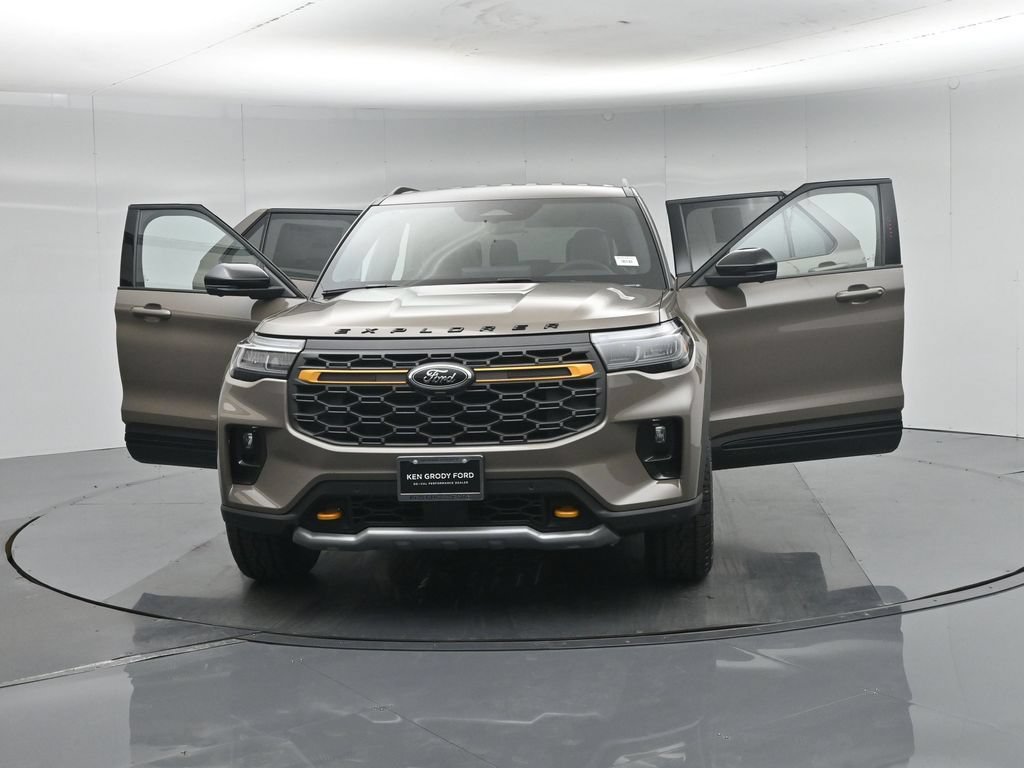 New 2026 Ford Explorer Tremor AWD/4WD image 32