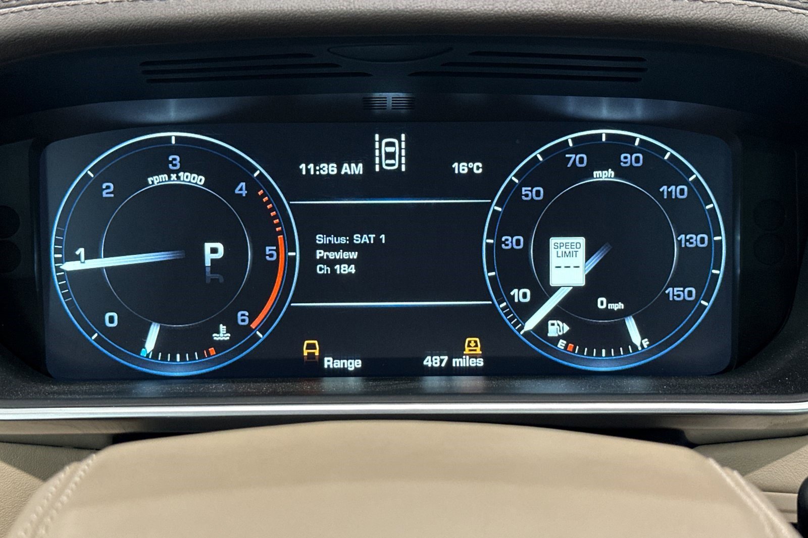 Used 2016 Land Rover Range Rover HSE image 19