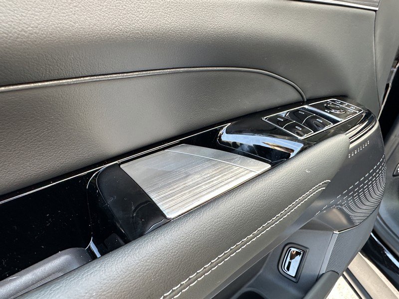 New 2026 Cadillac Lyriq Luxury image 17