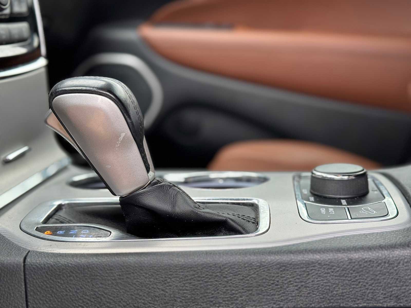 Used 2020 Jeep Grand Cherokee Summit AWD/4WD image 11