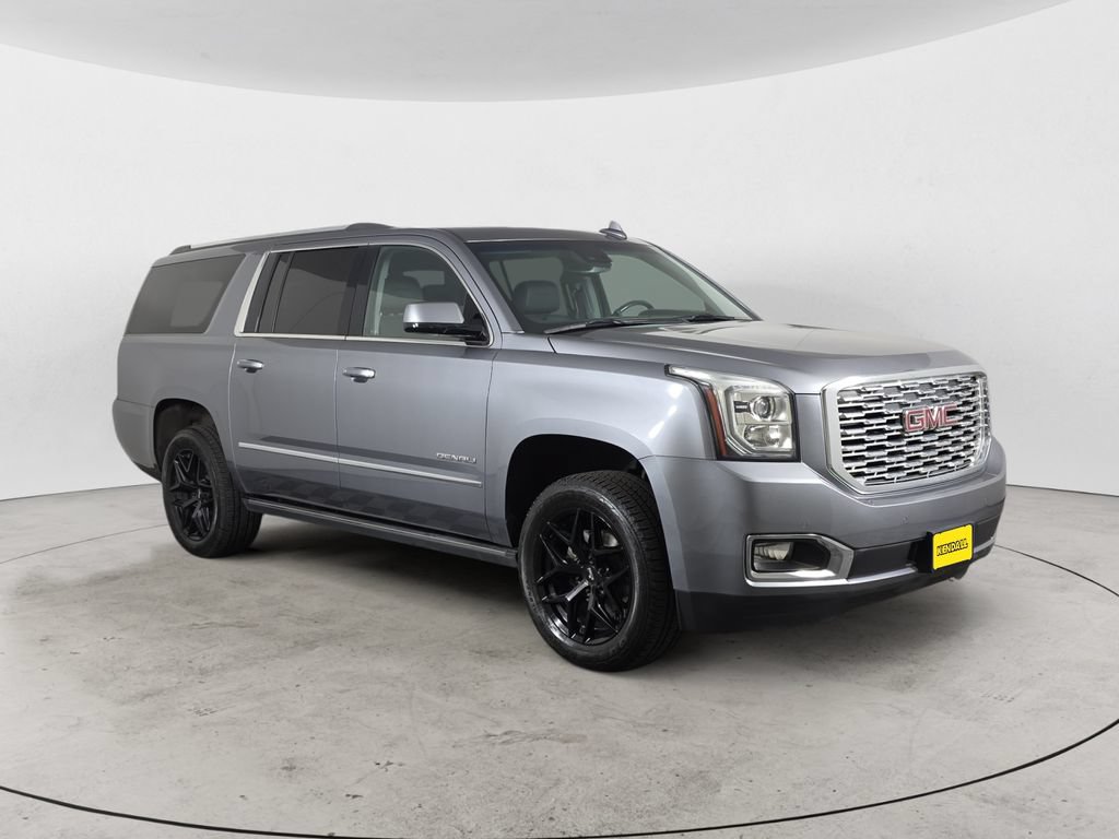 Used 2018 GMC Yukon XL Denali w/ Denali Ultimate Package AWD/4WD image 3