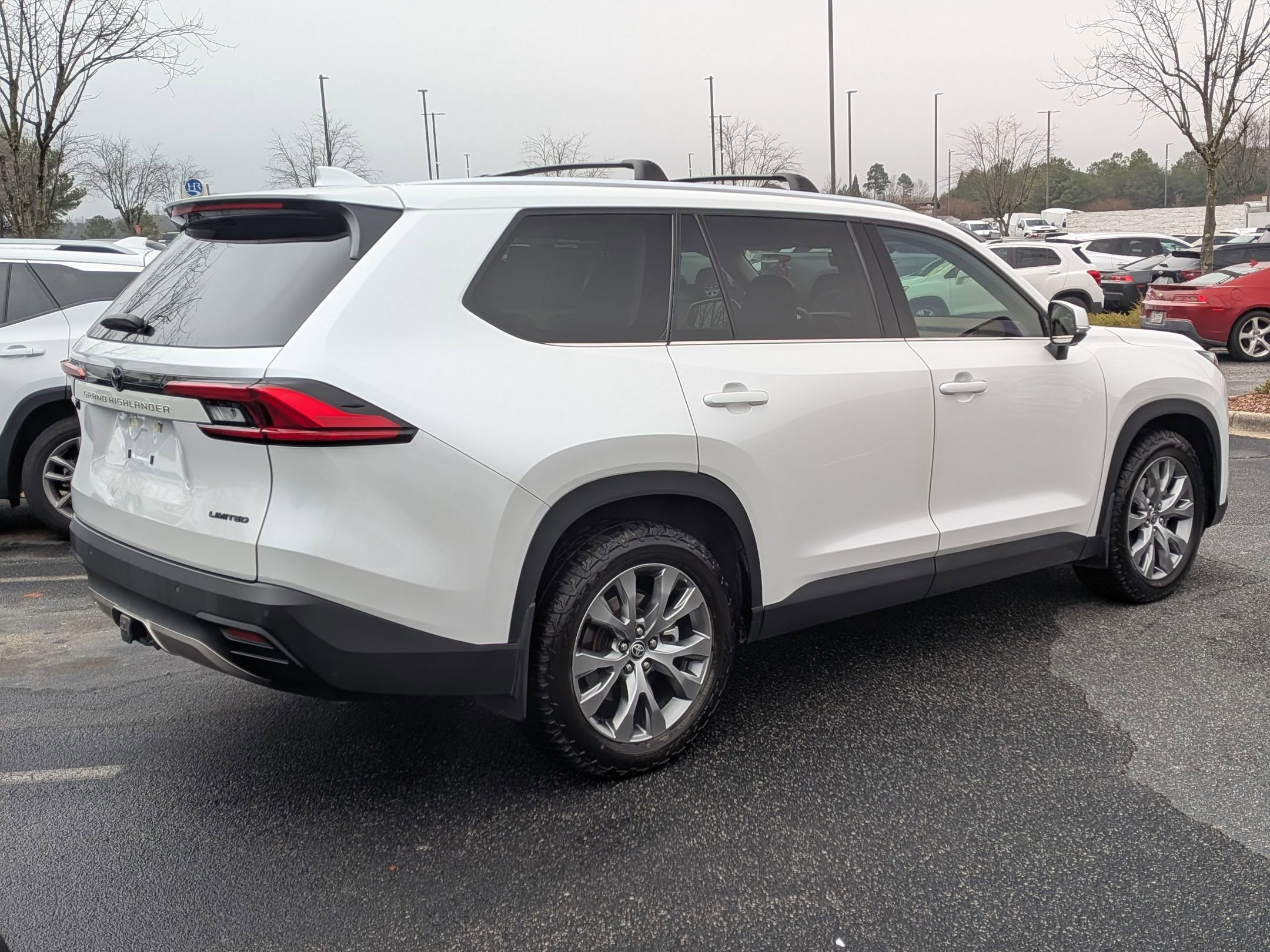 Used 2024 Toyota Grand Highlander Limited image 9