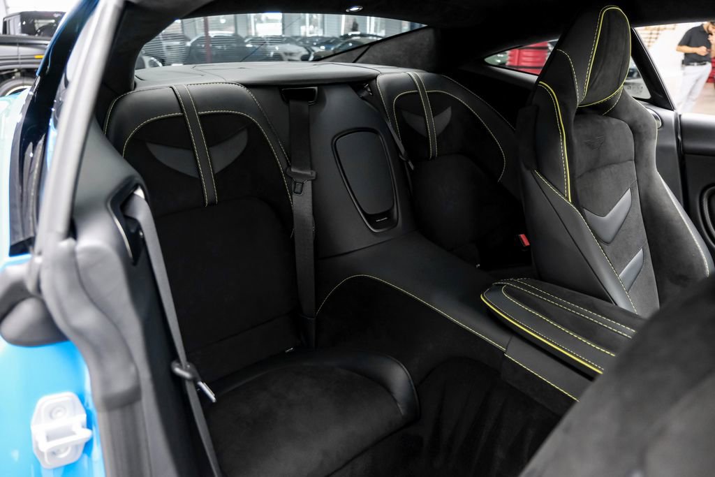 Used 2022 Aston Martin DBS Superleggera RWD image 28