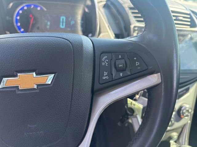 Used 2016 Chevrolet Trax LT w/ LT Sun and Sound Package FWD image 16