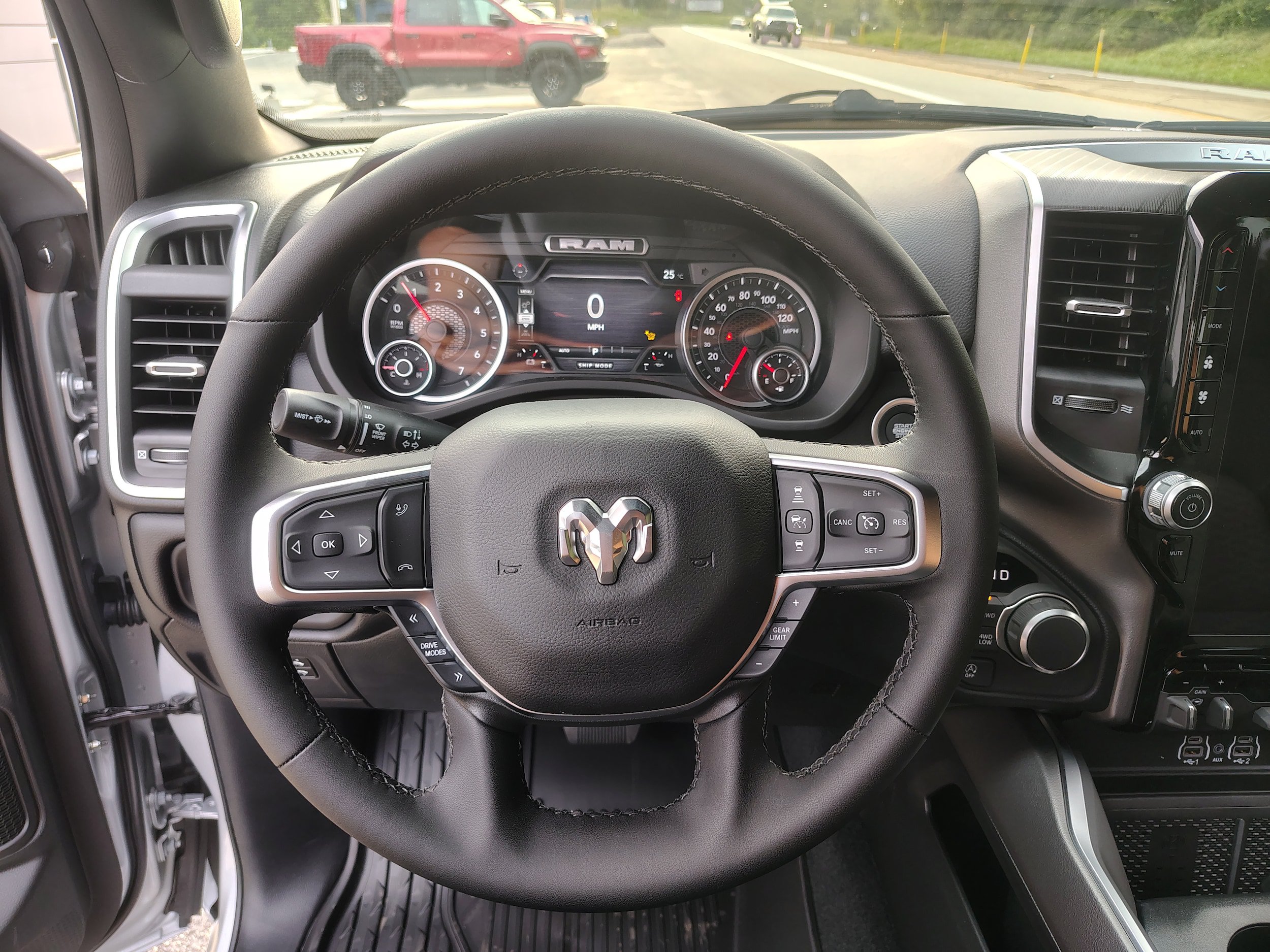 New 2026 RAM 1500 Big Horn AWD/4WD image 27