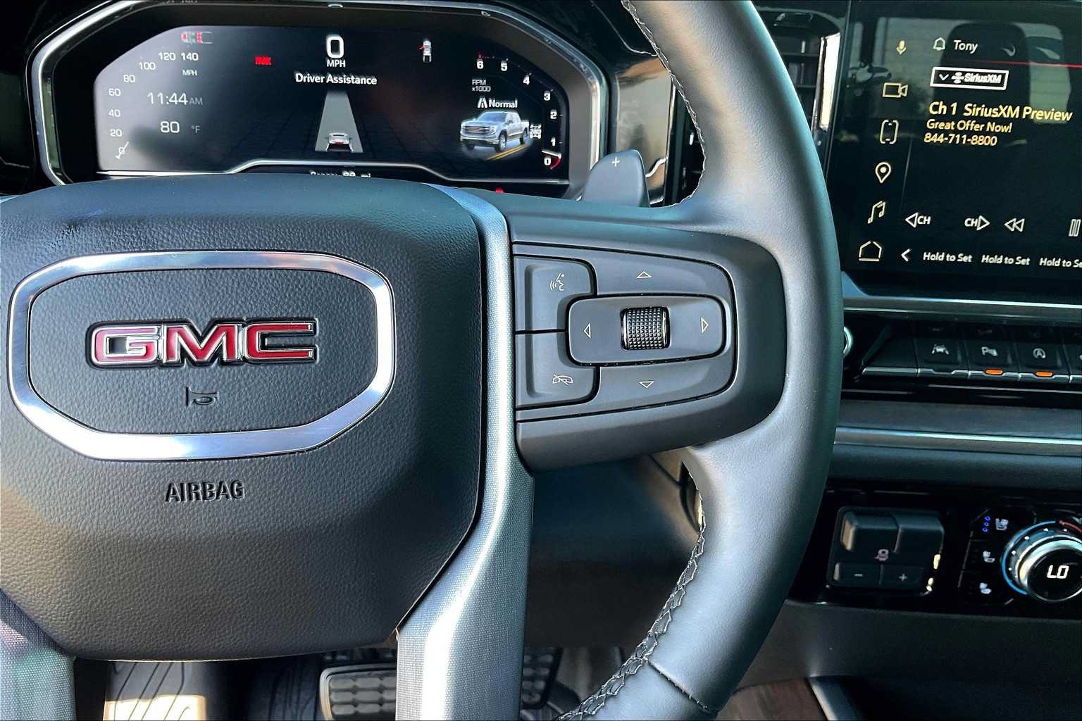 Used 2025 GMC Sierra 1500 SLT AWD/4WD image 25