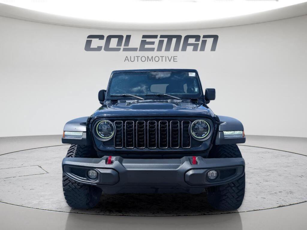Used 2024 Jeep Wrangler Unlimited Rubicon AWD/4WD image 2