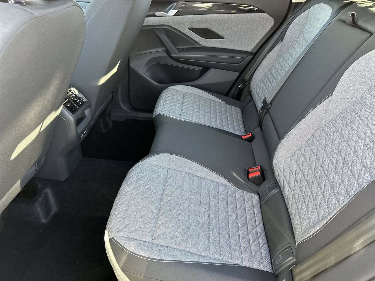New 2026 Volkswagen Tiguan S AWD/4WD image 13