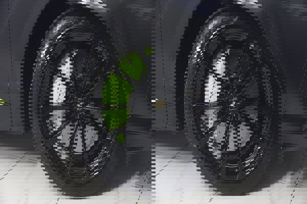 Used 2022 Lamborghini Urus image 22