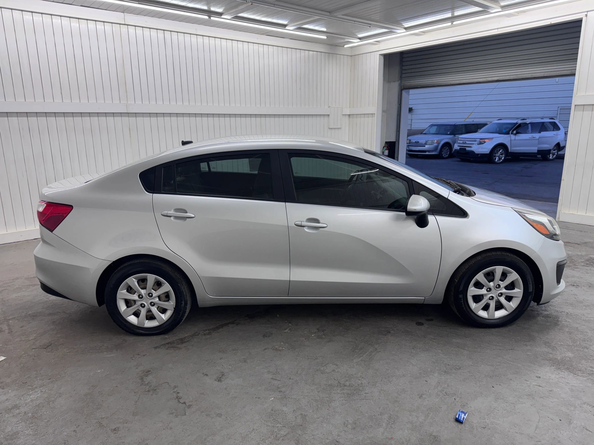 Used 2017 Kia Rio LX w/ Power Package image 4