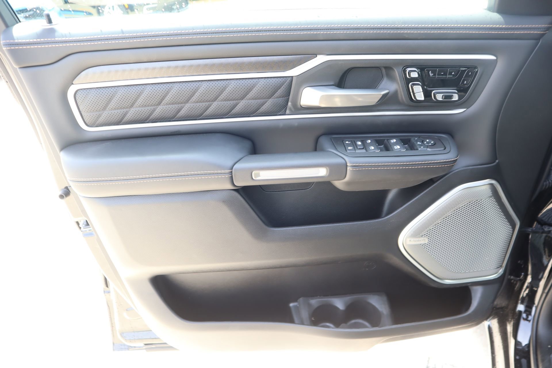 New 2026 RAM 1500 Tungsten AWD/4WD image 17
