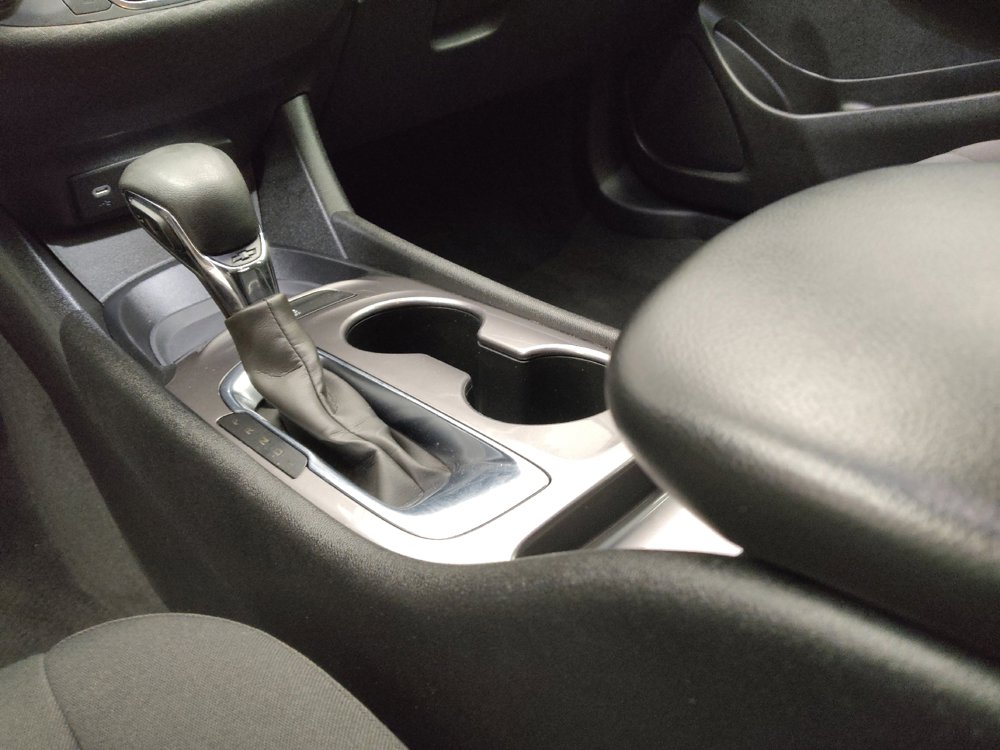 Used 2021 Chevrolet Malibu LS FWD image 26