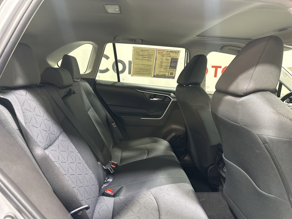 Used 2025 Toyota RAV4 XLE w/ Convenience Package image 13