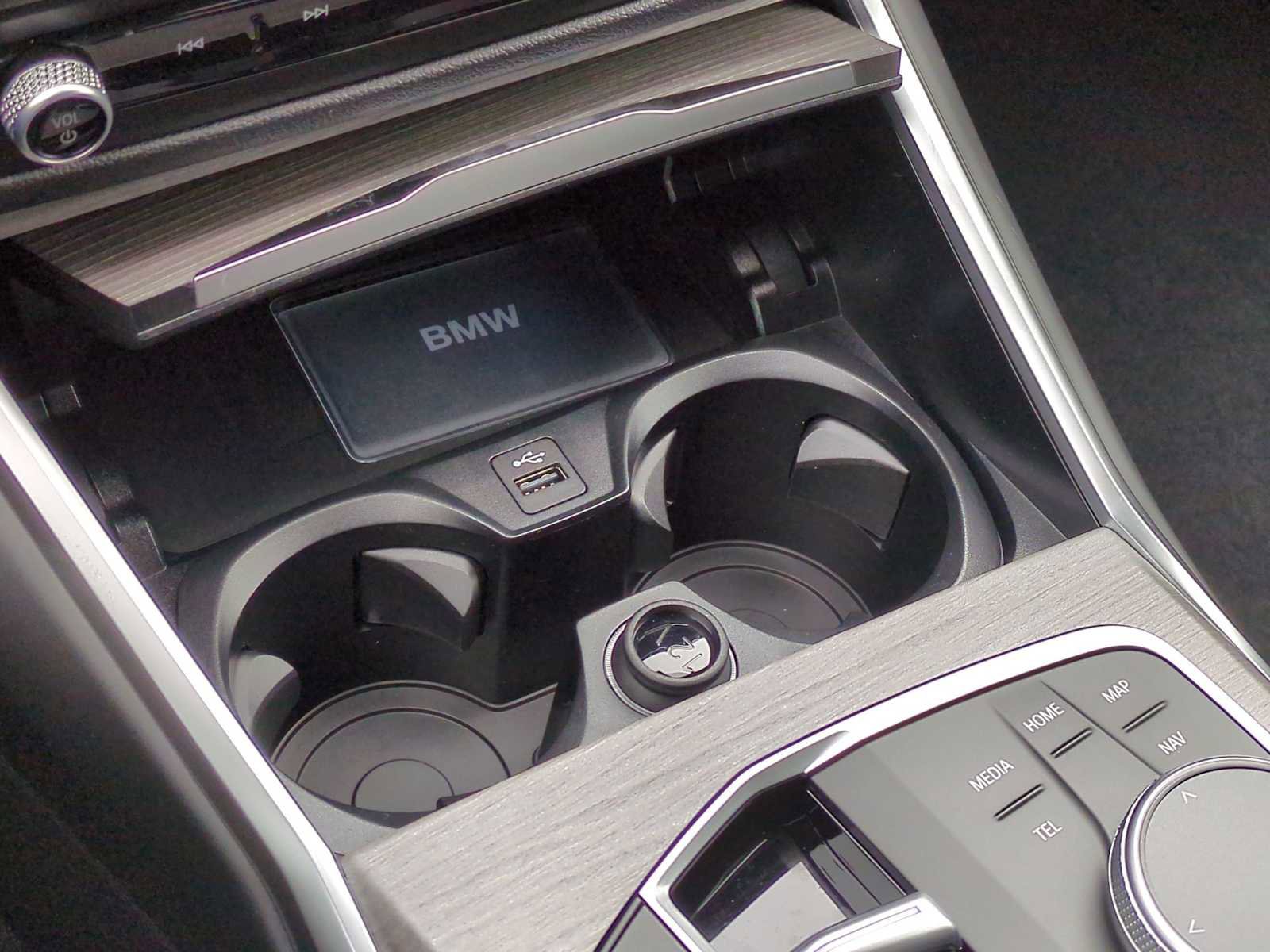 Used 2025 BMW i4 xDrive40i w/ Premium Package image 34