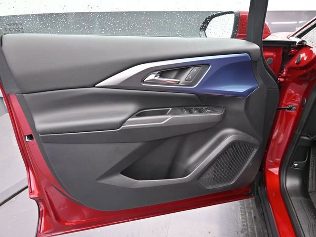 New 2026 Chevrolet Equinox EV LT image 16