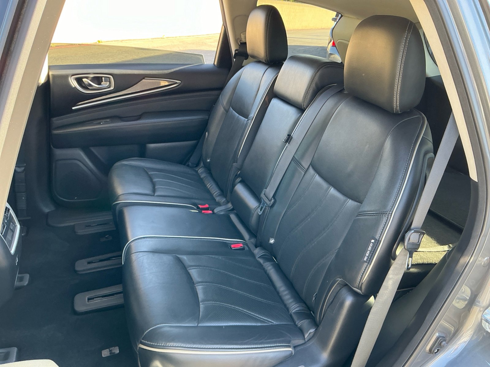 Used 2019 INFINITI QX60 Luxe w/ Essential Package image 20