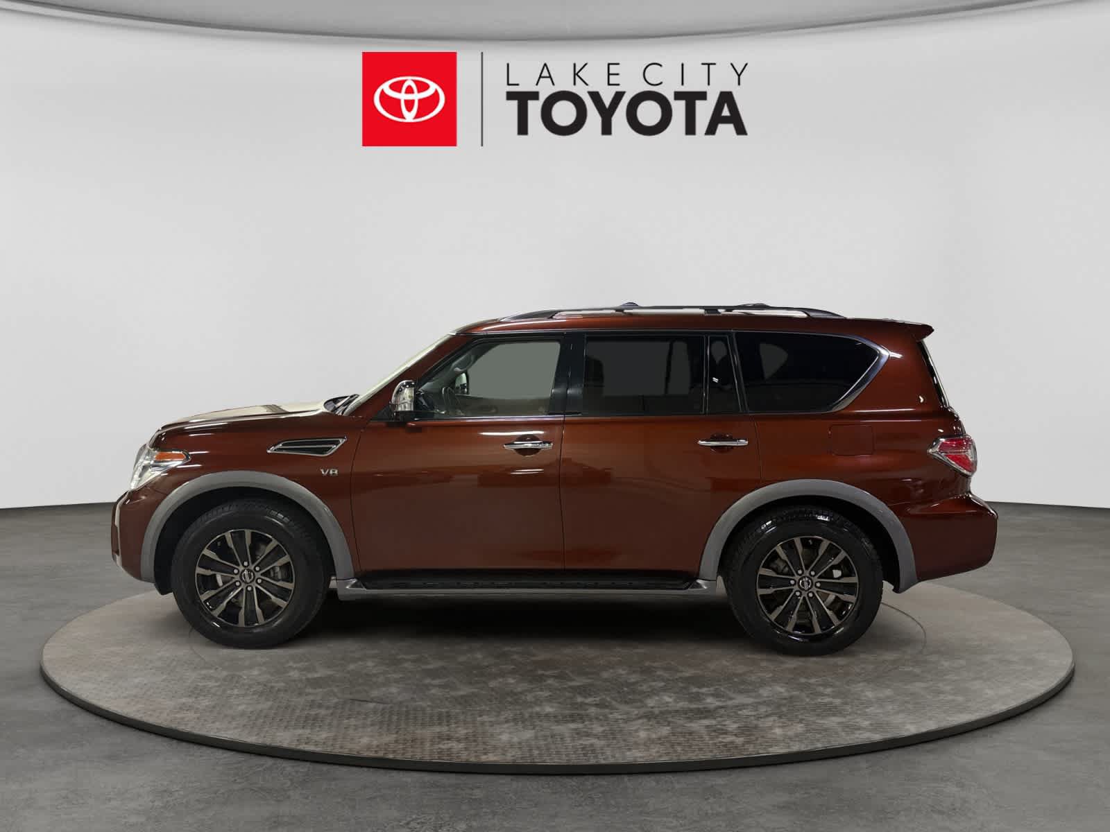Used 2017 Nissan Armada Platinum w/ Captain Seat Package RWD image 3