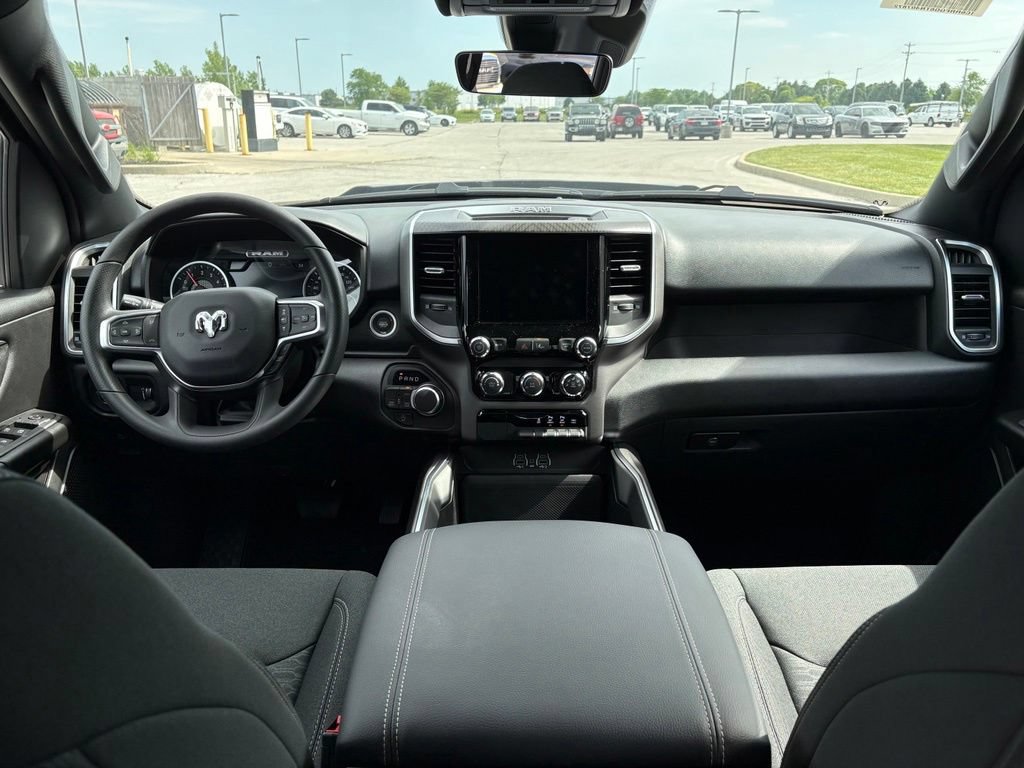 New 2026 RAM 1500 Express AWD/4WD image 10