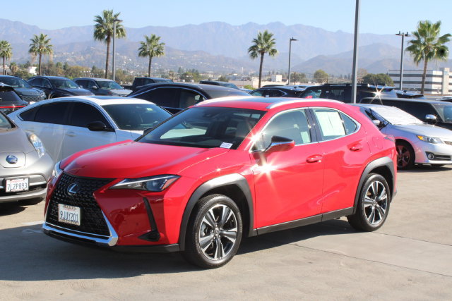 Certified 2024 Lexus UX 250h FWD image 3