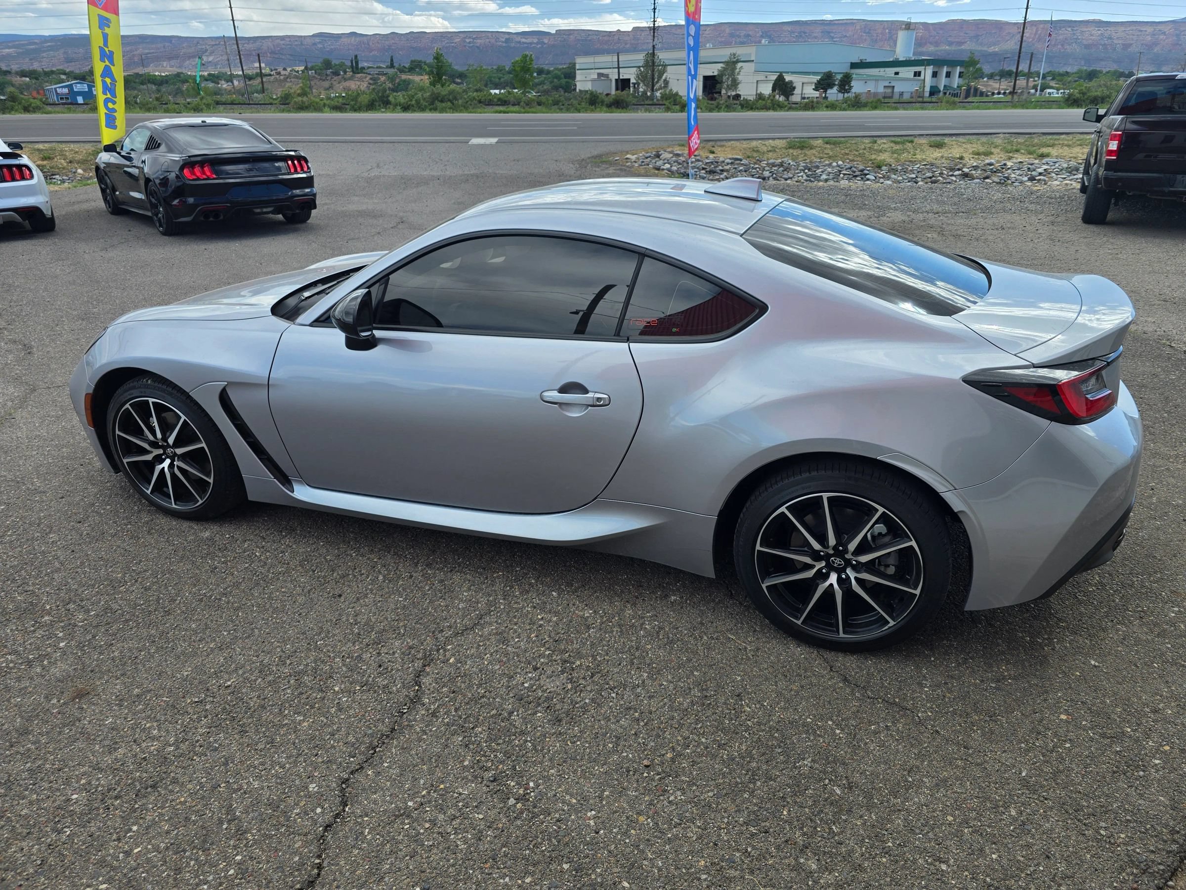 Used 2023 Toyota GR86 RWD image 5