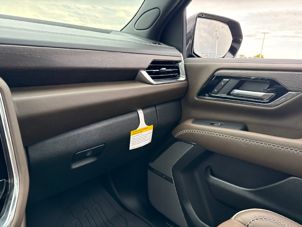 New 2026 GMC Yukon Denali Ultimate AWD/4WD image 27